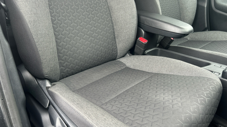 Toyota Yaris Cross 1.5 Hybrid Design 5dr CVT Hybrid Estate